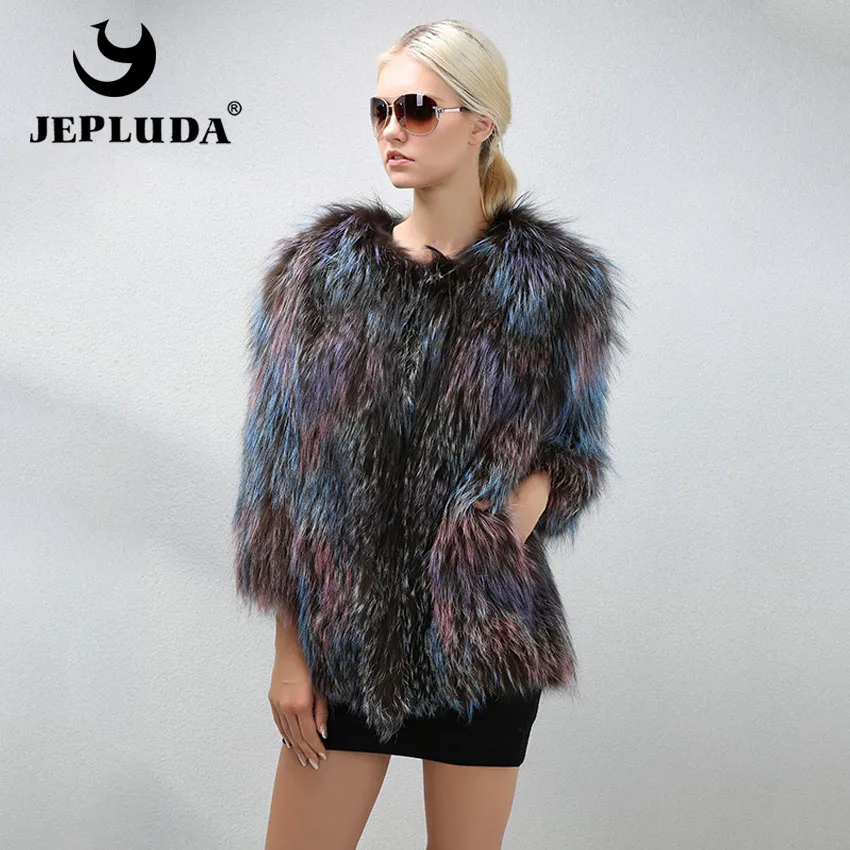 JEPLUDA Luxurious New Color Women Natural Real Fox Fur Coat O-Neck Collar Fox Fur Knitted Grace Soft Real Fur Coat Warm Jacket 
JEPLUDA Luxurious New Color Women Natural Real Fox Fur Coat O-Neck Collar Fox Fur Knitted Grace Soft Real Fur Coat Warm Jacket
