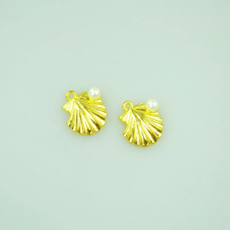 60 pcs Fashion gold color shell charms Imitation pearls charm metal pendants diy charms for jewelry making 20*19 mm A4136
60 pcs Fashion gold color shell charms Imitation pearls charm metal pendants diy charms for jewelry making 20*19 mm A4136