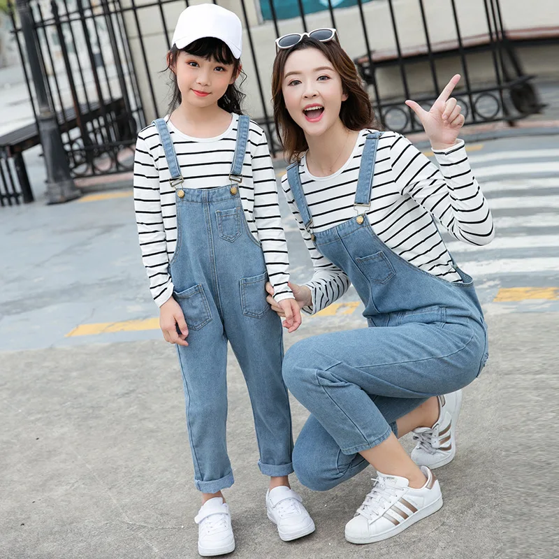 Mommy and Me Sets Long Sleeve Stripe T-Shirt+Denim Jeans Overalls 2PCS Family Matching Mother Girls Rompers Straps Trousers Suit
Mommy and Me Sets Long Sleeve Stripe T-Shirt+Denim Jeans Overalls 2PCS Family Matching Mother Girls Rompers Straps Trousers Suit