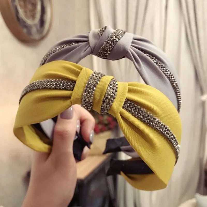 High Grade Fabric Middle Knotted Rhinestone Hair Accessries for Girls Hairbands Fashion Wide Hoop Headband Boutique Headdress
High Grade Fabric Middle Knotted Rhinestone Hair Accessries for Girls Hairbands Fashion Wide Hoop Headband Boutique Headdress