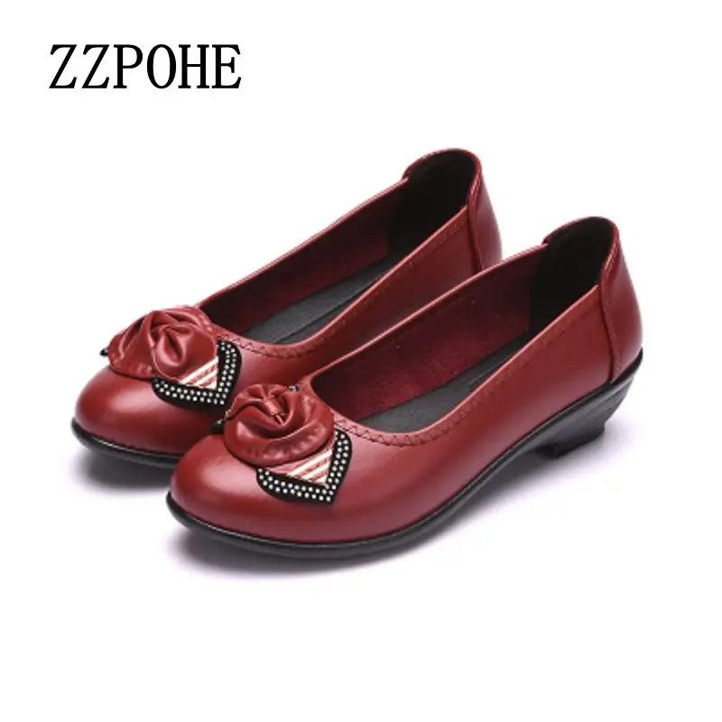 ZZPOHE Spring new fashion soft soles women's shoes comfortable flat middle-aged mother shoes ladies large size leather shoes 41
ZZPOHE Spring new fashion soft soles women's shoes comfortable flat middle-aged mother shoes ladies large size leather shoes 41