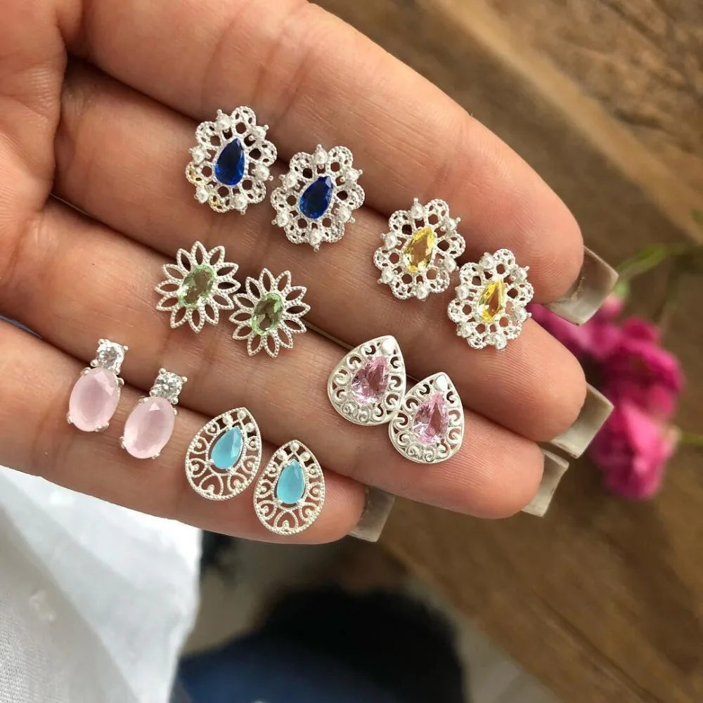 6 Pairs/set Bohemian Retro Flowers Drop Gems Geometric Colourful Crystal Stud Earrings Set For Women Charm Party Accessories
6 Pairs/set Bohemian Retro Flowers Drop Gems Geometric Colourful Crystal Stud Earrings Set For Women Charm Party Accessories