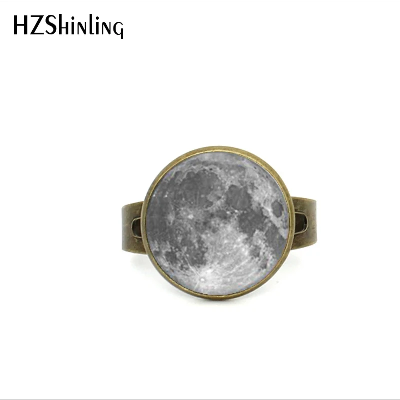 2017 New Style Galaxy Ring Glass Moon Jewelry Colorful Full Moon Rings Space Grey Art Gifts Her Adjustable Ring For Girls
2017 New Style Galaxy Ring Glass Moon Jewelry Colorful Full Moon Rings Space Grey Art Gifts Her Adjustable Ring For Girls