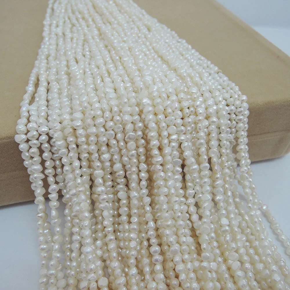 37 cm ,3-4 mm MINI freshwater pearl beads,100% nature freshwater pearl material with baroque shape
37 cm ,3-4 mm MINI freshwater pearl beads,100% nature freshwater pearl material with baroque shape