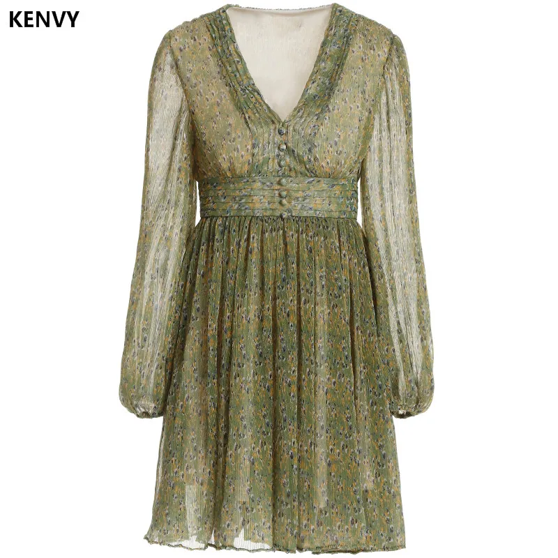 KENVY Brand fashion women's high-end luxury green chiffon printing Summer new waist pleated dress
KENVY Brand fashion women's high-end luxury green chiffon printing Summer new waist pleated dress