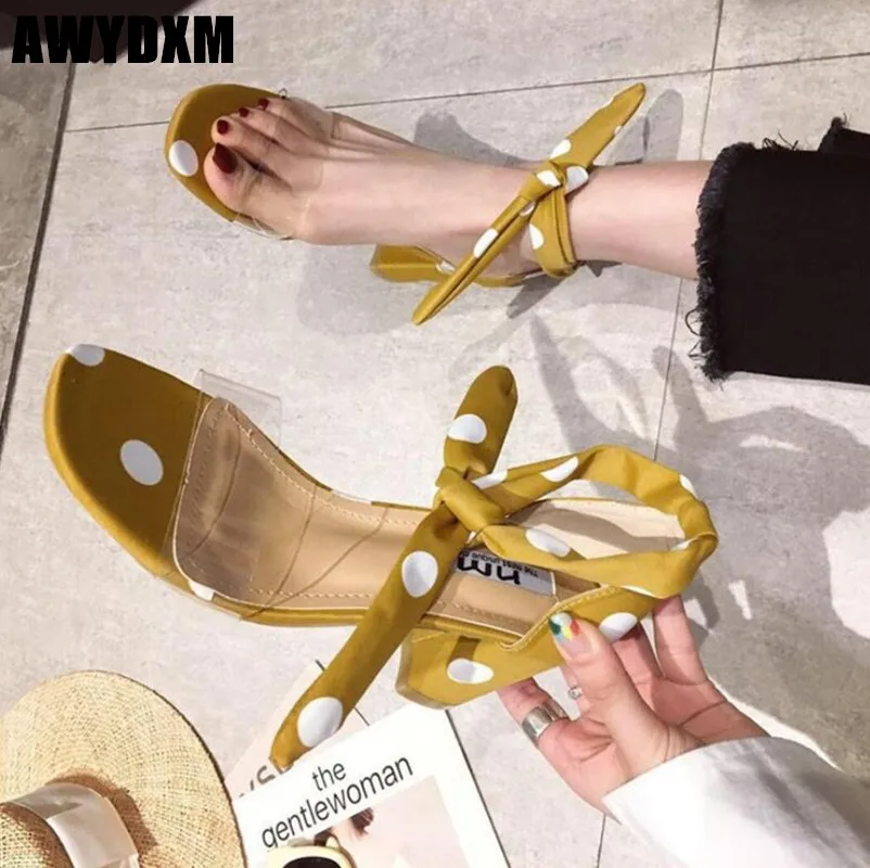 Women sandals summer Bow open toe Thick heel sandals ladies Transparent Wave point sweet High heels Leisure woman shoes S204
Women sandals summer Bow open toe Thick heel sandals ladies Transparent Wave point sweet High heels Leisure woman shoes S204
