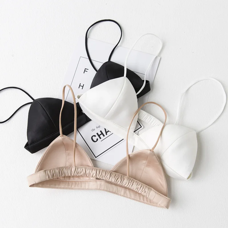 2018 Summer Bralette Lace Splice Elastic Straps Wireless Sexy Bra Cozy Seamless Bras For Women Lace Tops Sexy Lingerie
2018 Summer Bralette Lace Splice Elastic Straps Wireless Sexy Bra Cozy Seamless Bras For Women Lace Tops Sexy Lingerie