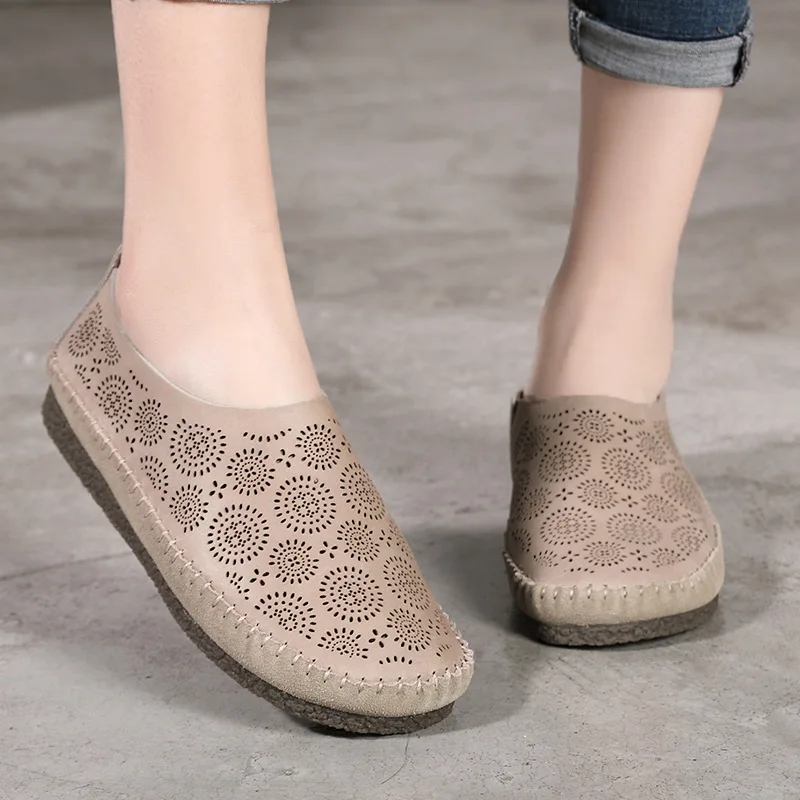 2019 VALLU Women Shoes National Style Hollow Flats Women's Shoes Soft Breathable Retro Deign Genuine Leather Flat shoes
2019 VALLU Women Shoes National Style Hollow Flats Women's Shoes Soft Breathable Retro Deign Genuine Leather Flat shoes
