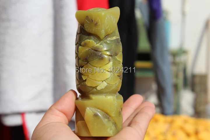AAA Natural Lemon jade owl quartz crystal carving Night owl
AAA Natural Lemon jade owl quartz crystal carving Night owl