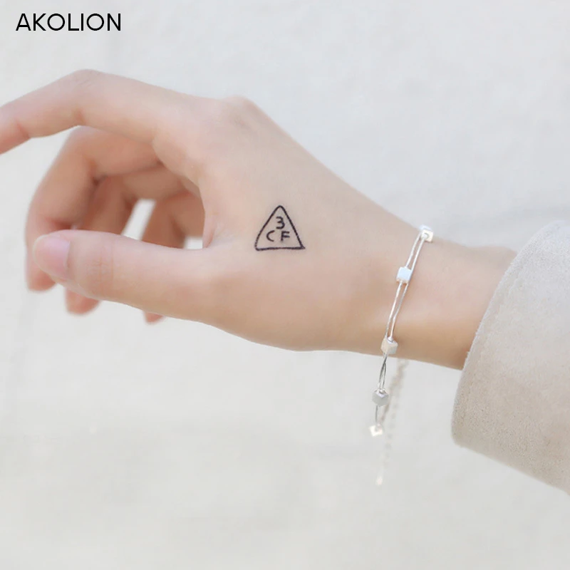 AKOLION Fashion Silver block Bracelet for Women with Genuine Silver Square Charm Bracelets Party Jewelry Factory price
AKOLION Fashion Silver block Bracelet for Women with Genuine Silver Square Charm Bracelets Party Jewelry Factory price