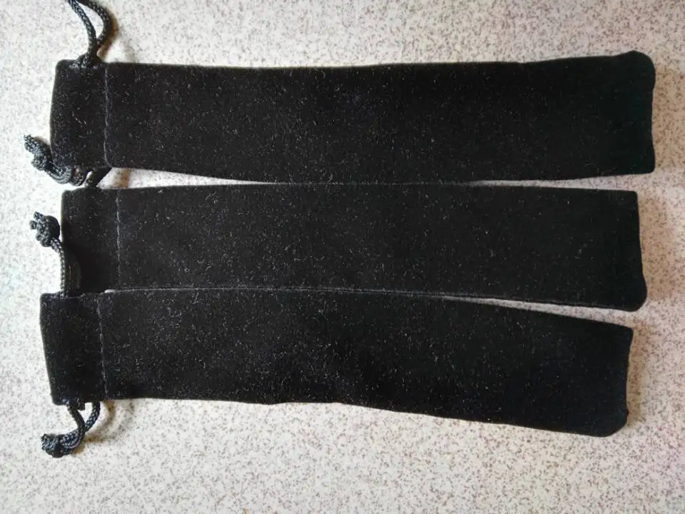free shipping 20pcs pen gift pouch,3.5*17cm Black velvet pen bag drawstring bag velvet jewelry bag wholesale, for fountain pen
free shipping 20pcs pen gift pouch,3.5*17cm Black velvet pen bag drawstring bag velvet jewelry bag wholesale, for fountain pen