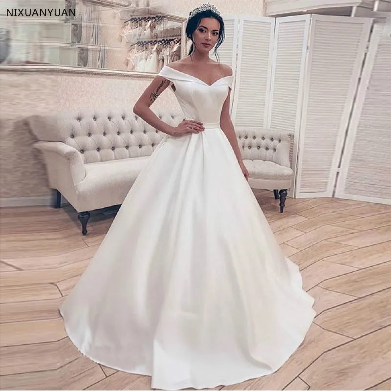 Simple Elegant White Ivory Satin Wedding Dress Princess Ball Gown Corset Off Shoulder Bridal Gown Long Vestidos De Novia 2019
Simple Elegant White Ivory Satin Wedding Dress Princess Ball Gown Corset Off Shoulder Bridal Gown Long Vestidos De Novia 2019