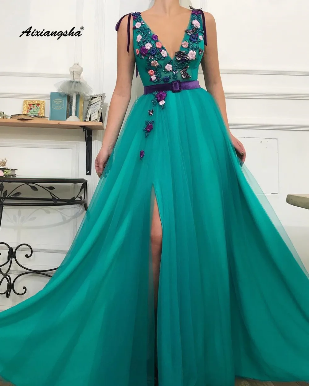 Sexy Charming 2019 Green Long Evening Dress Tulle A-Line V-Neck Sleeveless 3D Flower Special Formal Occasion Evening Dresses
Sexy Charming 2019 Green Long Evening Dress Tulle A-Line V-Neck Sleeveless 3D Flower Special Formal Occasion Evening Dresses