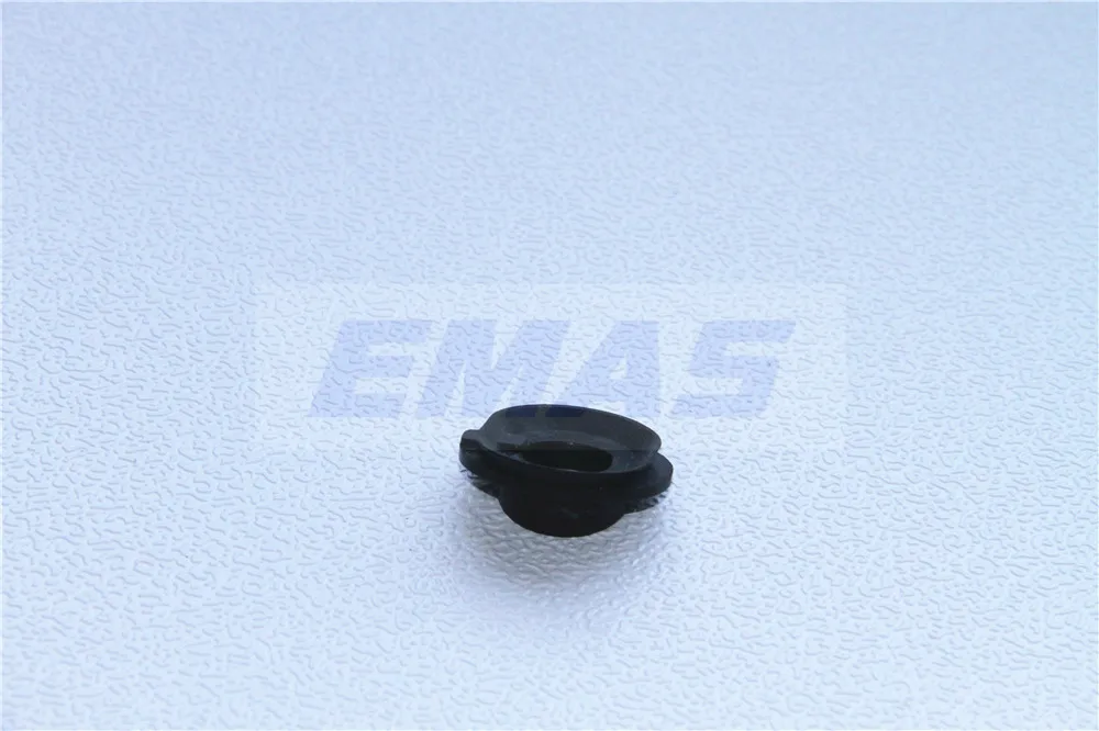 B12 Cover B12 02