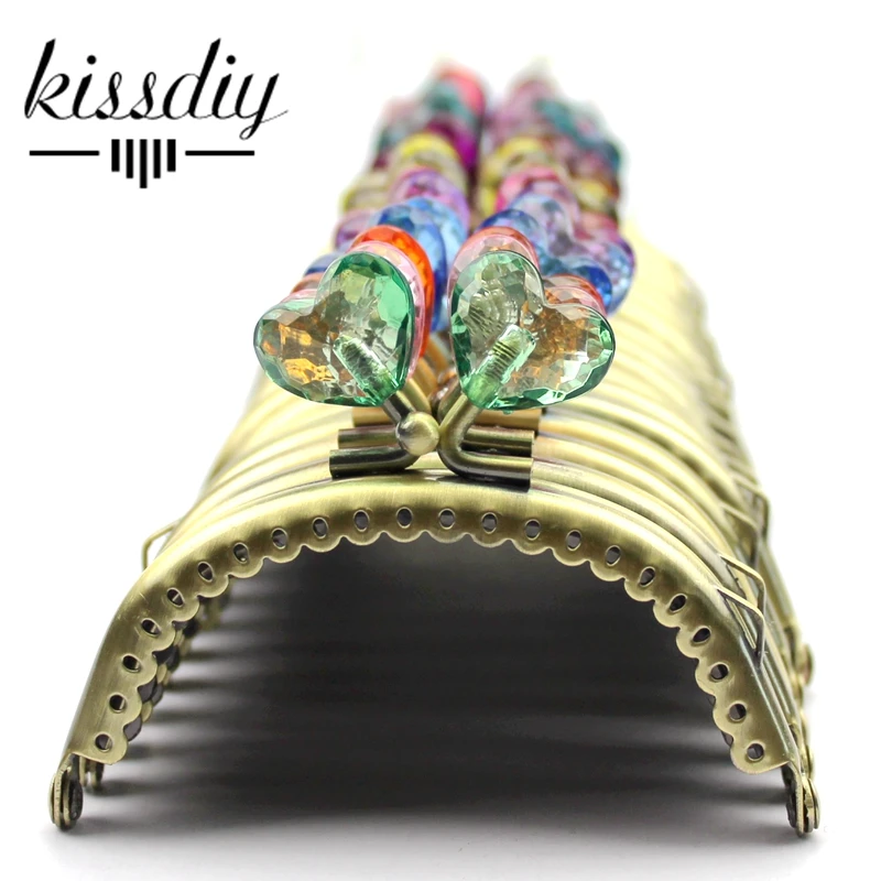 KISSDIY 10 pcs 8.5 CM Heart metal purse frame antique Bronze arc bag hardware Kiss Clasp Pattern DIY Bag Accessories
KISSDIY 10 pcs 8.5 CM Heart metal purse frame antique Bronze arc bag hardware Kiss Clasp Pattern DIY Bag Accessories