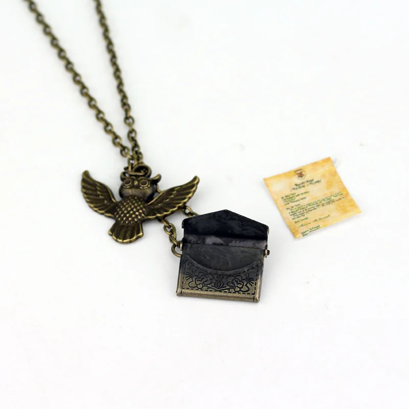 Bronze Handicraft Harri Potter Owl Hedwig Deliver Postage Necklace Toys Philosopher's Red Stones Fly Thief Magic Cllection Gift
Bronze Handicraft Harri Potter Owl Hedwig Deliver Postage Necklace Toys Philosopher's Red Stones Fly Thief Magic Cllection Gift