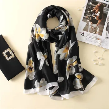 classic floral women silk scarves female chiffon wrap ladies printed shawl Sunscreen Beach Scarf foulard pareo muffler bandanna
classic floral women silk scarves female chiffon wrap ladies printed shawl Sunscreen Beach Scarf foulard pareo muffler bandanna