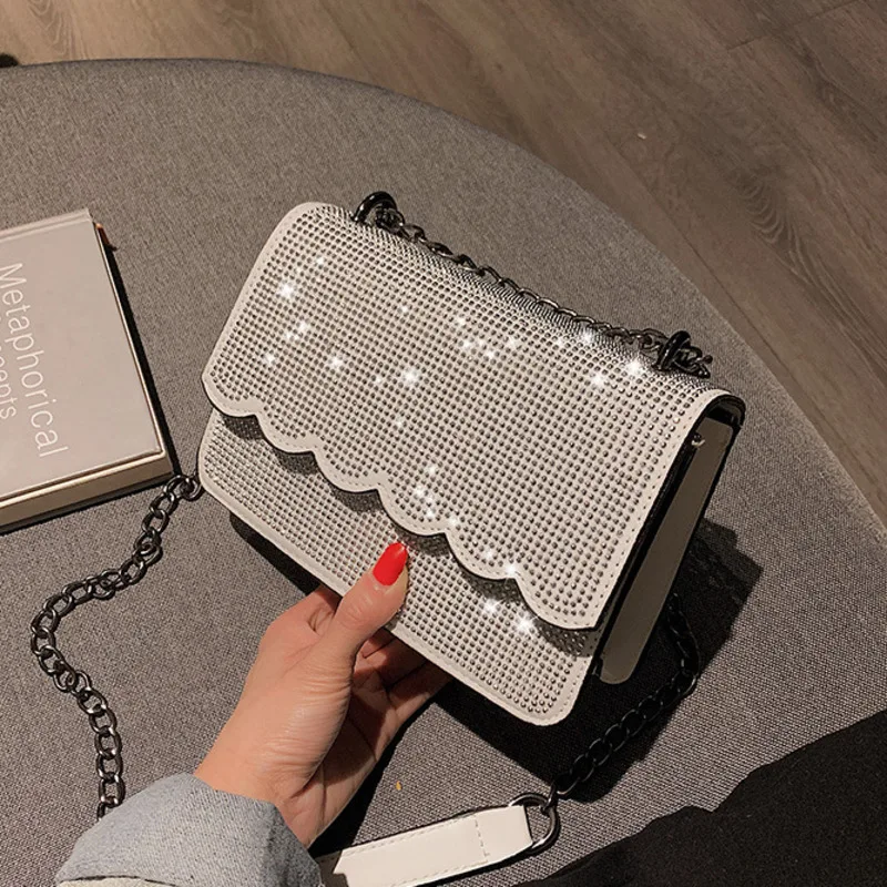 Female Crossbody Bags For Women 2019 High Quality PU Leather Luxury Handbags Designer Sac Ladies Rivet Shoulder Messenger Bag
Female Crossbody Bags For Women 2019 High Quality PU Leather Luxury Handbags Designer Sac Ladies Rivet Shoulder Messenger Bag