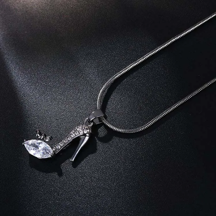 FYM High Quality Fashion High heels Shape Crystal Cubic Zirconia Necklace & Pendants Elegant Wedding Jewelry For Women party
FYM High Quality Fashion High heels Shape Crystal Cubic Zirconia Necklace & Pendants Elegant Wedding Jewelry For Women party