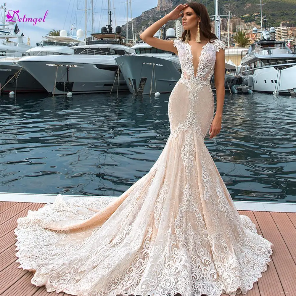 Glamorous Court Train Appliques Lace Mermaid Wedding Dresses 2019 Fashion Cap Sleeves Scoop Neck Trumpet Bridal Gown Plus Size
Glamorous Court Train Appliques Lace Mermaid Wedding Dresses 2019 Fashion Cap Sleeves Scoop Neck Trumpet Bridal Gown Plus Size
