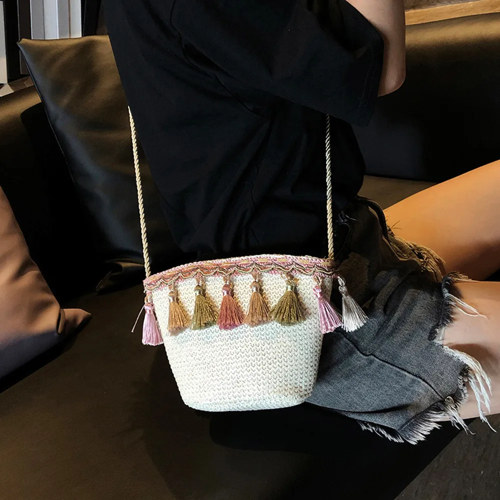 women's shoulder bag Vintage Women Weaving Tassel Messenger Cross body Bag Beach leisure handbags
women's shoulder bag Vintage Women Weaving Tassel Messenger Cross body Bag Beach leisure handbags