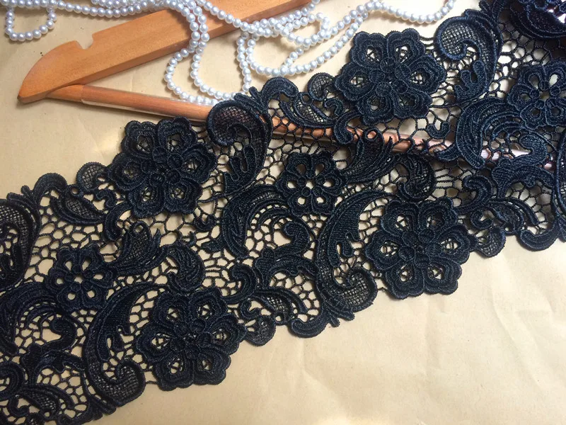 5 Meters/lot 16CM 6.29" Wide Vintage Black Venise Embroidery Lace Trim ribbon for garment SY16L11D97 Free Ship
5 Meters/lot 16CM 6.29" Wide Vintage Black Venise Embroidery Lace Trim ribbon for garment SY16L11D97 Free Ship