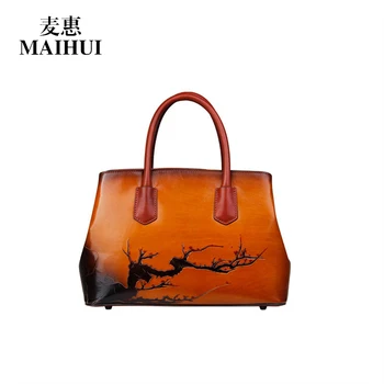 MAIHUI women leather handbags high quality shoulder bags fashion cow genuine leather bag with pure Hand-carved pattern landscape
MAIHUI women leather handbags high quality shoulder bags fashion cow genuine leather bag with pure Hand-carved pattern landscape