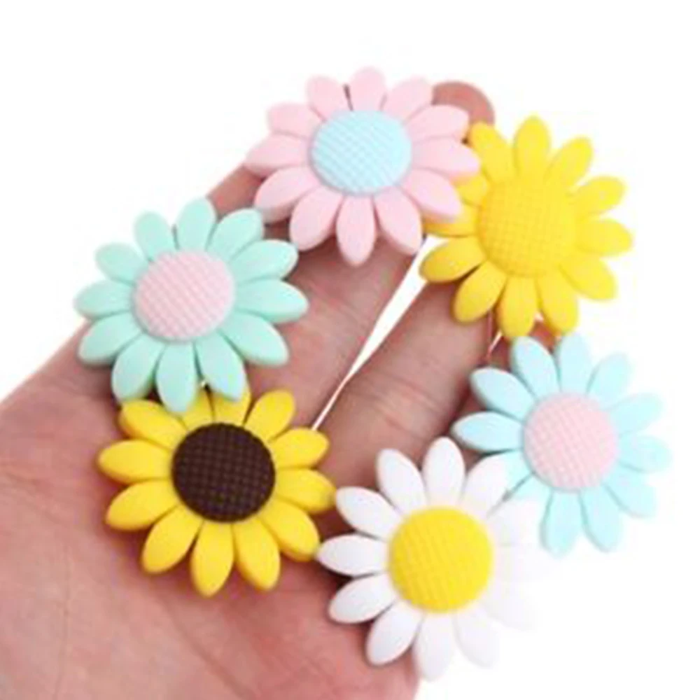 Baby 6 Style Colorful DIY Safety Chewy Silicone Sunflower Beads Pendant Teether Infant Safety Teething Gift Necklace Decoration
Baby 6 Style Colorful DIY Safety Chewy Silicone Sunflower Beads Pendant Teether Infant Safety Teething Gift Necklace Decoration