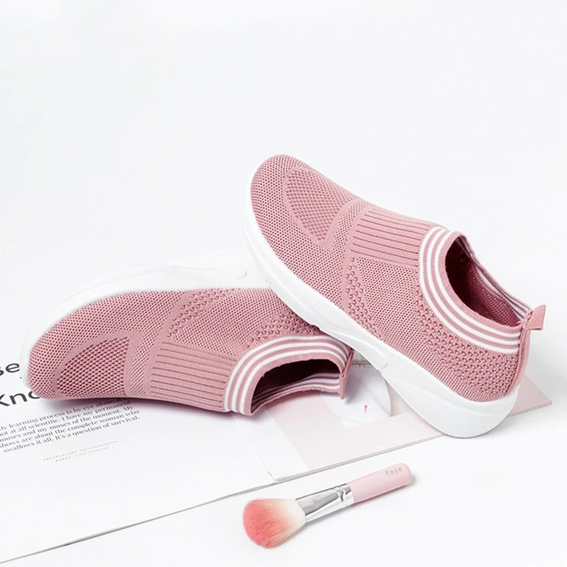 Spring/Autumn 2019 Flat Shoes Women Loafers Stretch Fabric Fashion Sneakers Ladies Shoes Casual Slip-On Socks Shoes Size 36-41
Spring/Autumn 2019 Flat Shoes Women Loafers Stretch Fabric Fashion Sneakers Ladies Shoes Casual Slip-On Socks Shoes Size 36-41