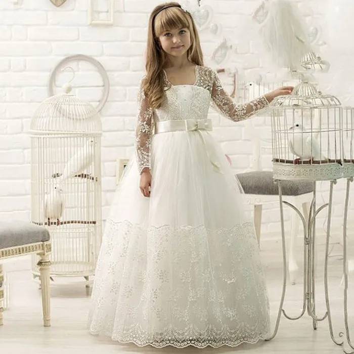 Vintage Lace Flower Girl Dresses Long Sleeves Ball Gown White Ivory First Communion Gowns For Junior Pageant Gown Vestidos
Vintage Lace Flower Girl Dresses Long Sleeves Ball Gown White Ivory First Communion Gowns For Junior Pageant Gown Vestidos