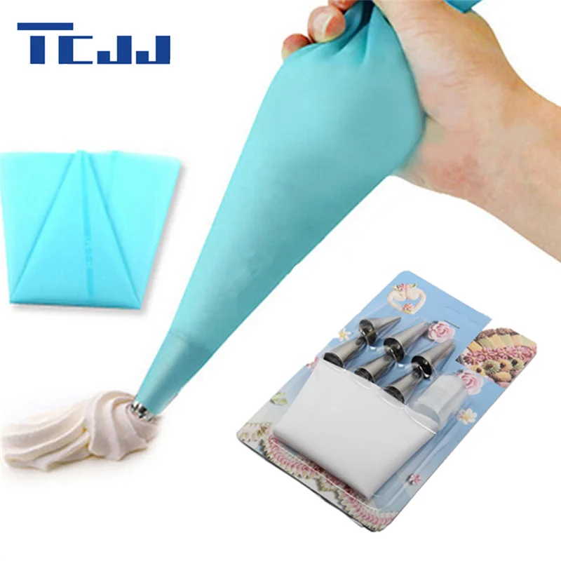 Silicone Reusable Icing Piping Bag Cake Pastry Bag with Nozzles Set Stainless Steel Cream DIY Decorative Tool
Silicone Reusable Icing Piping Bag Cake Pastry Bag with Nozzles Set Stainless Steel Cream DIY Decorative Tool