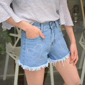 New Summer Denim Shorts Cotton Women 2019 Harajuku Love Embroidered Denim Shorts Loose High Waist Vintage Fringed Denim Hot Pant
New Summer Denim Shorts Cotton Women 2019 Harajuku Love Embroidered Denim Shorts Loose High Waist Vintage Fringed Denim Hot Pant