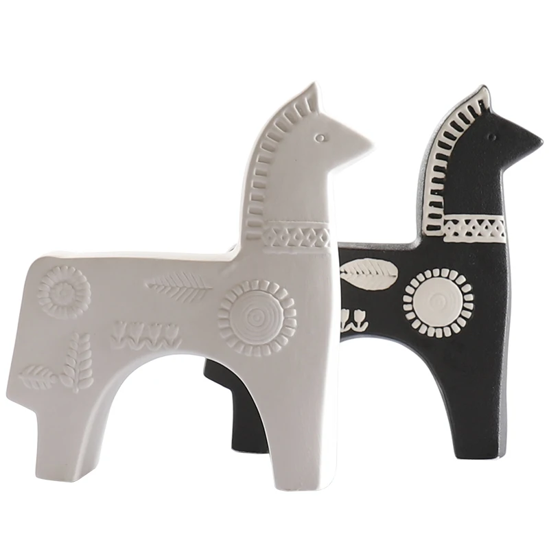 European Ceramic Horse Statue Crafts Animal Ornament Home Decoration Accessories Figurines Home Living Room Decor Wedding Gifts
European Ceramic Horse Statue Crafts Animal Ornament Home Decoration Accessories Figurines Home Living Room Decor Wedding Gifts