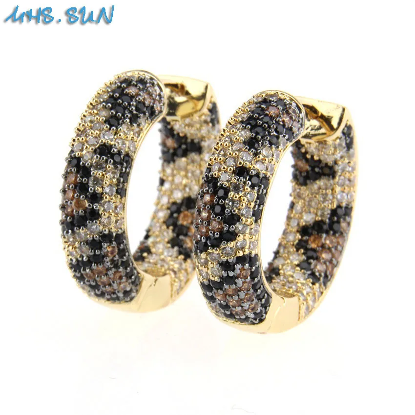MHS.SUN Luxury Leopard/White/Blue Hoop Earrings For Women Mosaic Cubic Zircon Jewelry South America Style CZ Round Earrings
MHS.SUN Luxury Leopard/White/Blue Hoop Earrings For Women Mosaic Cubic Zircon Jewelry South America Style CZ Round Earrings