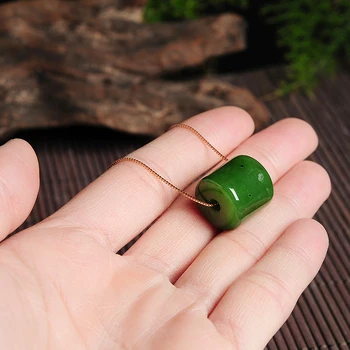 Spinach Green Jasper Road tong pipe bead pendant and hetian jade transshipment bead Necklace Pendant
Spinach Green Jasper Road tong pipe bead pendant and hetian jade transshipment bead Necklace Pendant