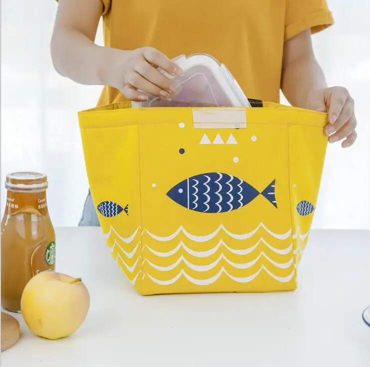 Cartoon cloth portable lunch bag striped canvas insulation bag insulation food container picnic bag children lunch box bag
Cartoon cloth portable lunch bag striped canvas insulation bag insulation food container picnic bag children lunch box bag