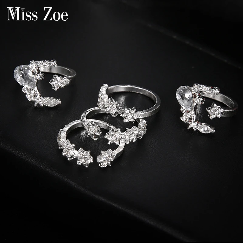 5pcs/set Moon and stars rings silver geometric crystal rings Punk Joint rings for Women Finger jewelry gift girls free shipping
5pcs/set Moon and stars rings silver geometric crystal rings Punk Joint rings for Women Finger jewelry gift girls free shipping