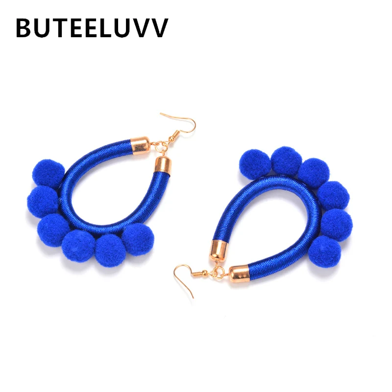 BUTEELUVV Bohemian Pompon Earrings Fashion Indian Jewelry Ethnic Handmade Weave Colorful Cotton Pompom Drop Earrings for Women
BUTEELUVV Bohemian Pompon Earrings Fashion Indian Jewelry Ethnic Handmade Weave Colorful Cotton Pompom Drop Earrings for Women