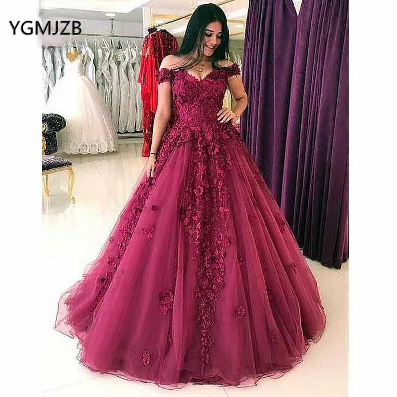Elegant Burgundy Evening Dress Long 2018 Off Shoulder 3D Flowers Lace Princess Ball Gown Prom Dress Evening Gown Robe De Soiree
Elegant Burgundy Evening Dress Long 2018 Off Shoulder 3D Flowers Lace Princess Ball Gown Prom Dress Evening Gown Robe De Soiree