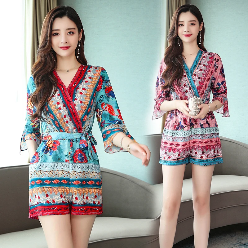 Female Elegant Rompers Womens Jumpsuit Summer Playsuit Korean Women V-Neck Floral Print Chiffon Jumpsuits
Female Elegant Rompers Womens Jumpsuit Summer Playsuit Korean Women V-Neck Floral Print Chiffon Jumpsuits