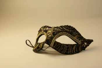 Golden Lace Couple Men and Women Mask Masquerade Party Banquet Half Face Mask
Golden Lace Couple Men and Women Mask Masquerade Party Banquet Half Face Mask