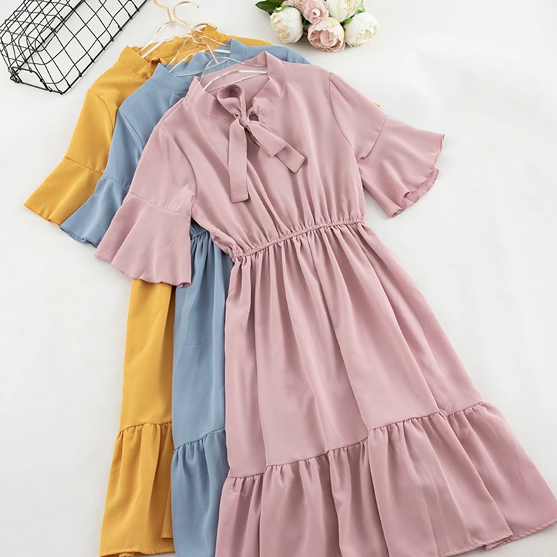 2019 summer Women's Chiffon Dresses Stand Neck With Bow Floral Print Ruffles Vestido Short sleeve Elegant Cute Dress
2019 summer Women's Chiffon Dresses Stand Neck With Bow Floral Print Ruffles Vestido Short sleeve Elegant Cute Dress