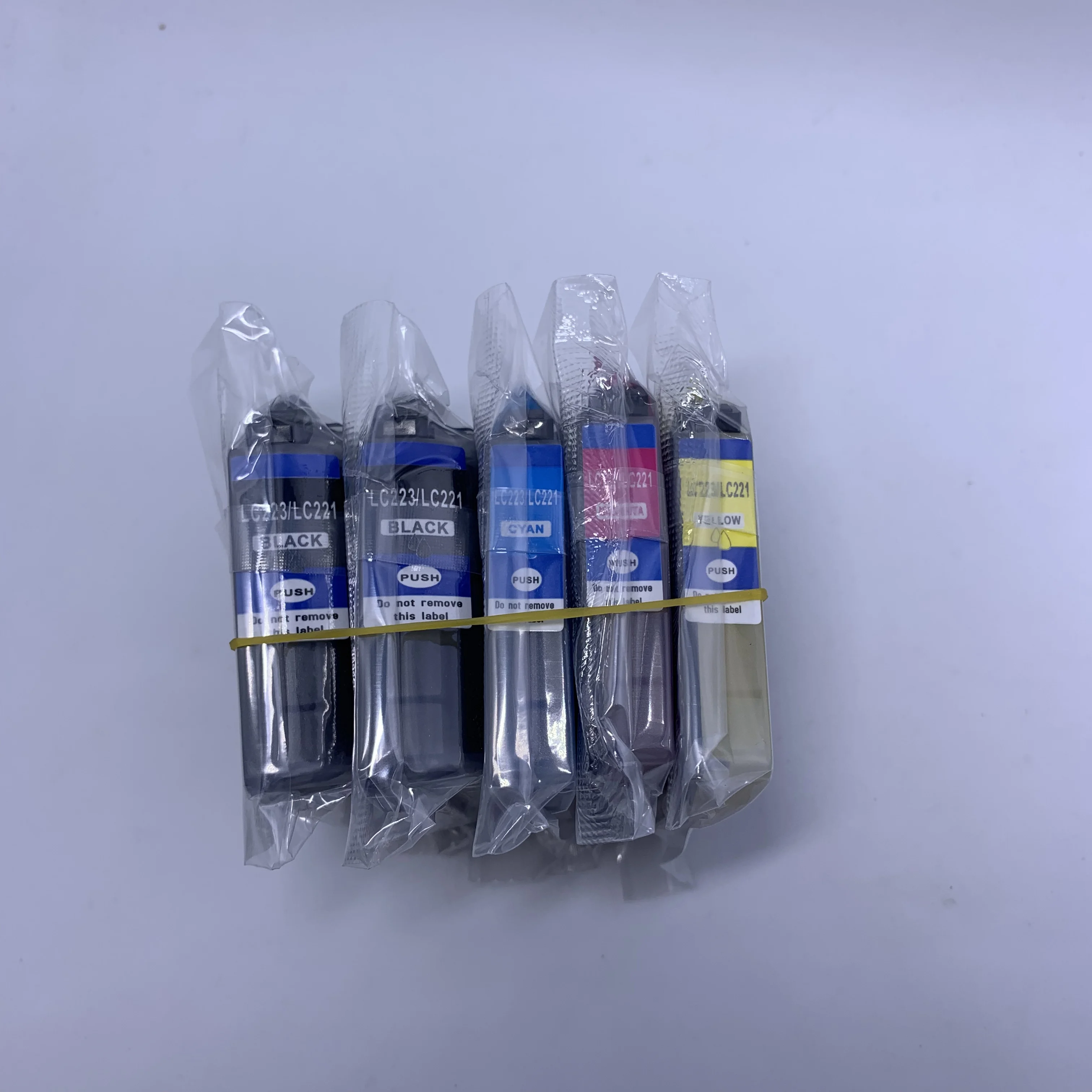 5pcs Compatible ink cartridge LC223XL LC223 LC 223 221 for Brother DCP-J4120DW MFC-J4420DW J4620DW 4625DW 5320DW
5pcs Compatible ink cartridge LC223XL LC223 LC 223 221 for Brother DCP-J4120DW MFC-J4420DW J4620DW 4625DW 5320DW