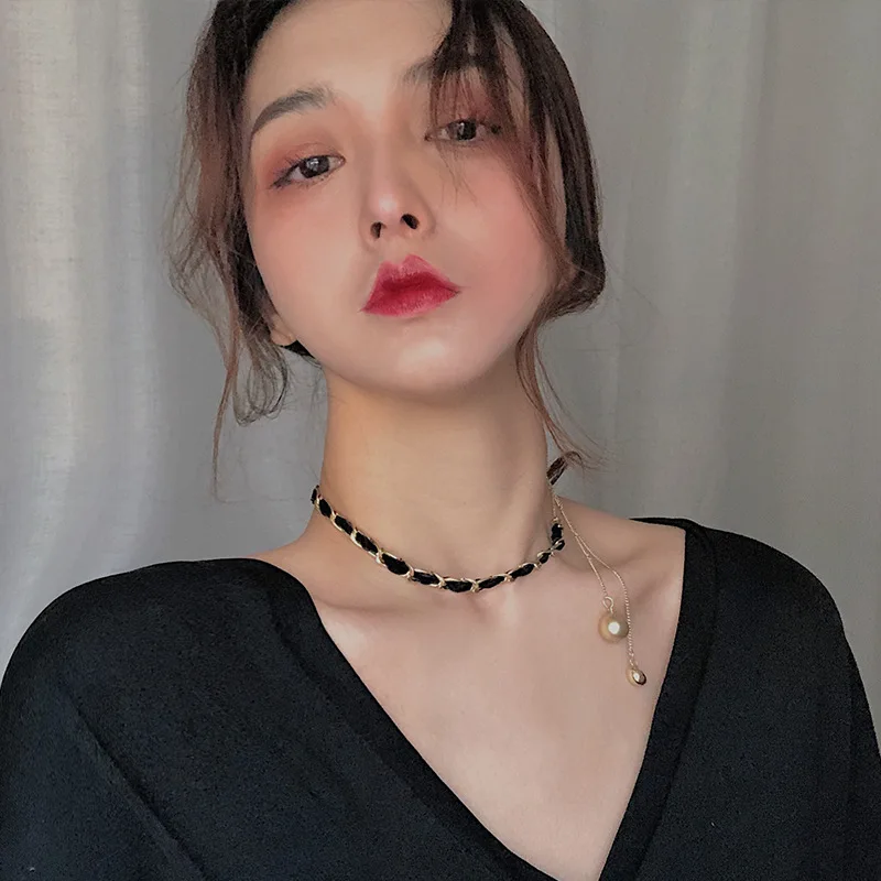 Luxury Black Lace Choker Necklace for Women Thick Chain Statement Necklace Imitation Pearl Pendant Necklace Gold Color Jewelry
Luxury Black Lace Choker Necklace for Women Thick Chain Statement Necklace Imitation Pearl Pendant Necklace Gold Color Jewelry