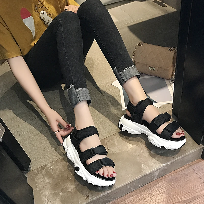 Black White Double Buckle Design Sandals Women Open Toe Non-slip Wedge Sandals Female Outdoor Cool Beach Summer Shoes 2019
Black White Double Buckle Design Sandals Women Open Toe Non-slip Wedge Sandals Female Outdoor Cool Beach Summer Shoes 2019