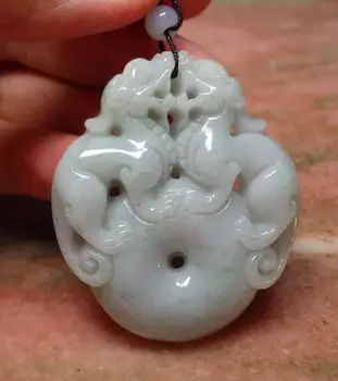 Certified Green Natural A Jade jadeite pendant Dragon Pi Xiu Circle Donut Feng Shui brave troops
Certified Green Natural A Jade jadeite pendant Dragon Pi Xiu Circle Donut Feng Shui brave troops