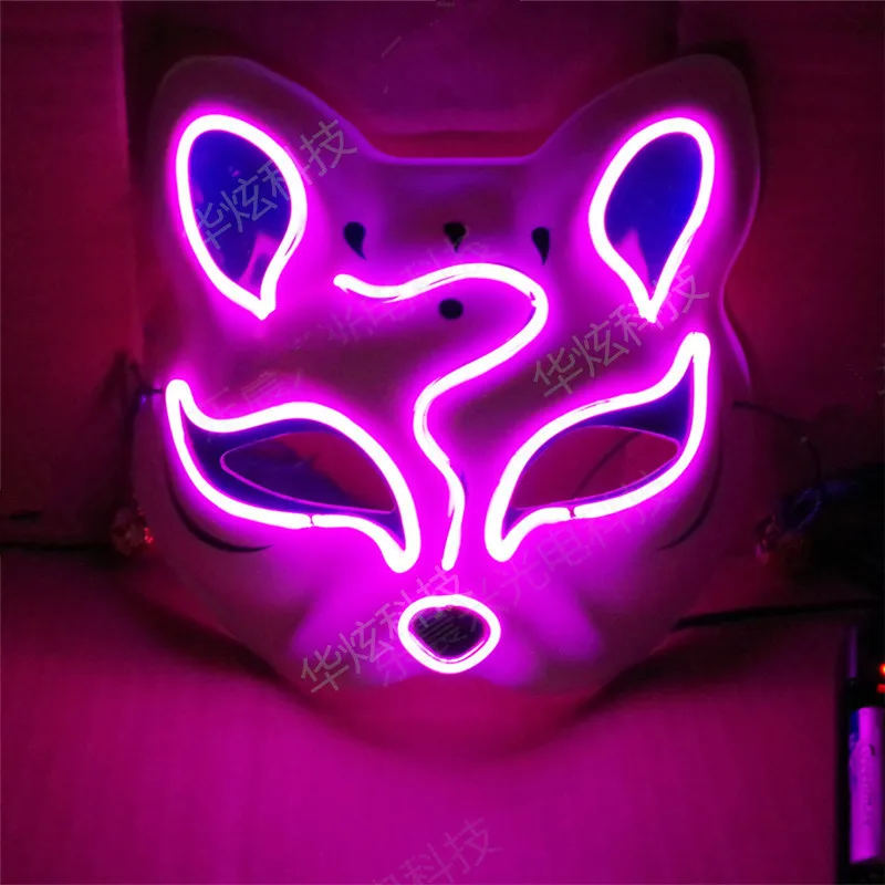 Custom LED and wind fox mask, animation Cosplay beauty mask, hand painted and vibrated props of the same luminous dance.
Custom LED and wind fox mask, animation Cosplay beauty mask, hand painted and vibrated props of the same luminous dance.
