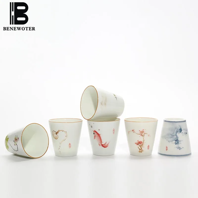 

50ml Jingdezhen Vintage White Porcelain Handpainted Lotus Carp Landscape Teacup Black Tea Coffee Sake Cup Drinkware
