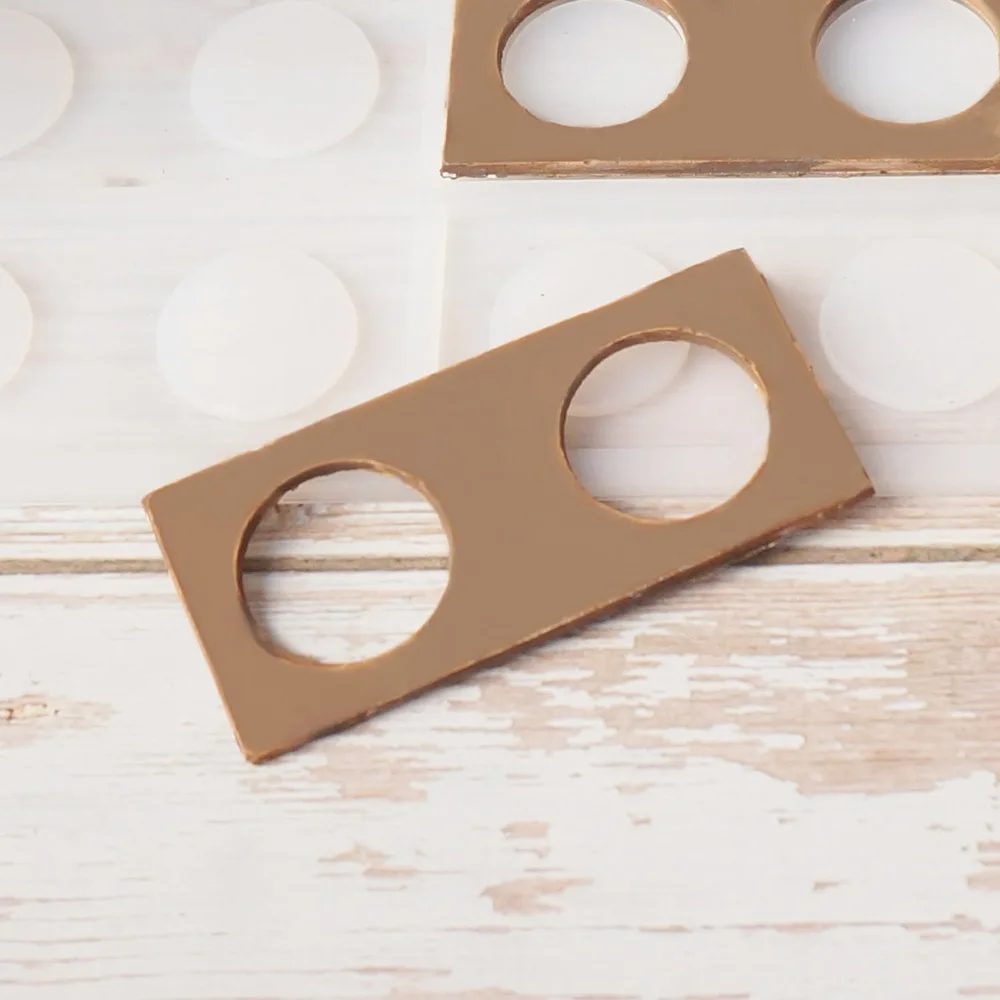 Dot rectangle shape Non-stick Silicone Chocolate Mold Ice Molds Cake Mould Bakeware Baking Tools
Dot rectangle shape Non-stick Silicone Chocolate Mold Ice Molds Cake Mould Bakeware Baking Tools