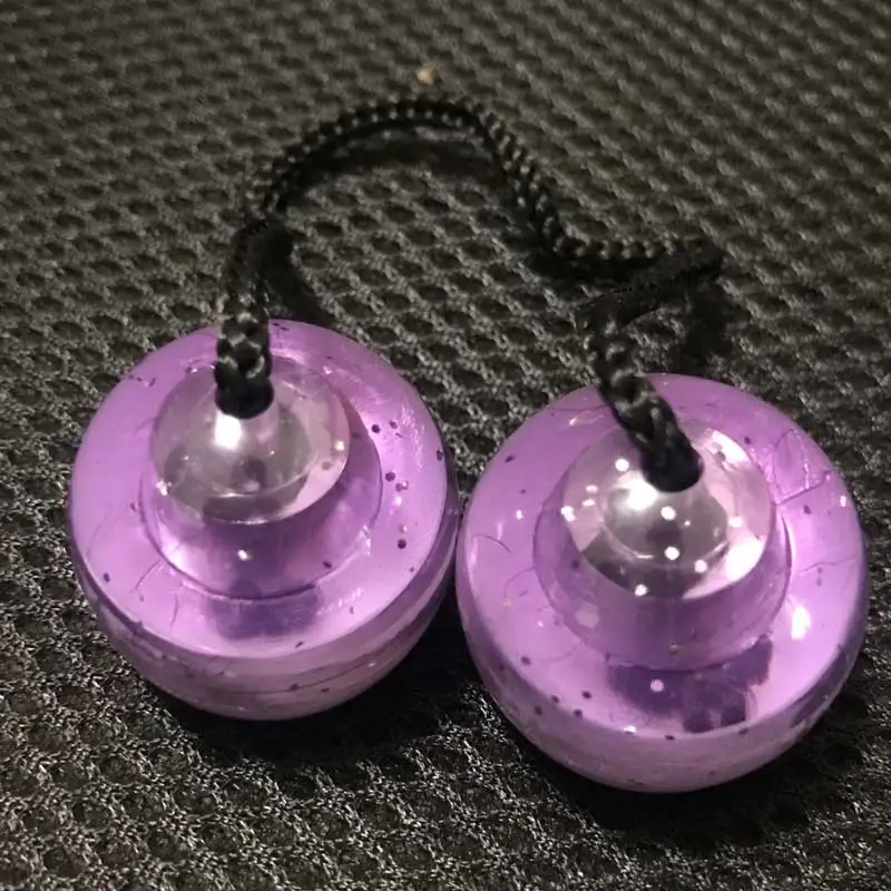 YINGELON Purple Oval Ball Colorful LED Educationa Finger Yo yo Fingertips Toys Kids Dropshipping Gifts Spin Professional Toy
YINGELON Purple Oval Ball Colorful LED Educationa Finger Yo yo Fingertips Toys Kids Dropshipping Gifts Spin Professional Toy